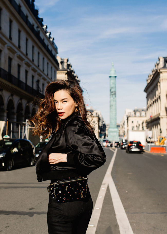 Bỏ quên nội y Hồ Ngọc Hà hóa quý cô sành điệu giữa đường phố Paris-5
