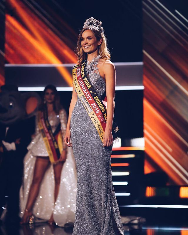 Nữ cảnh sát nóng bỏng giành giải Hoa hậu Đức 2019-1