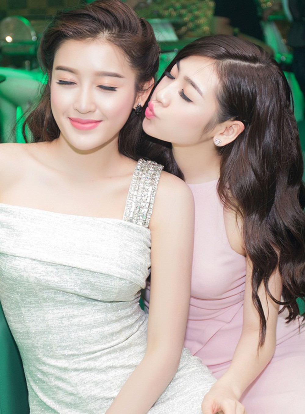 Nghi vấn bạn thân giật bồ: Chuyện không hiếm trong showbiz Việt, rắc rối chẳng kém vợ chồng Song - Song!-12