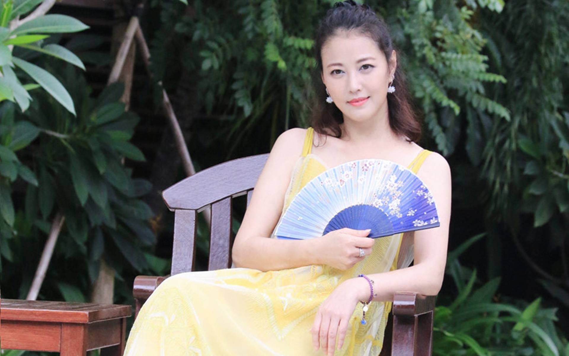 Châu Hải My - mỹ nhân Kim Dung vẫn đẹp ở tuổi 53, giàu có và cô độc-5