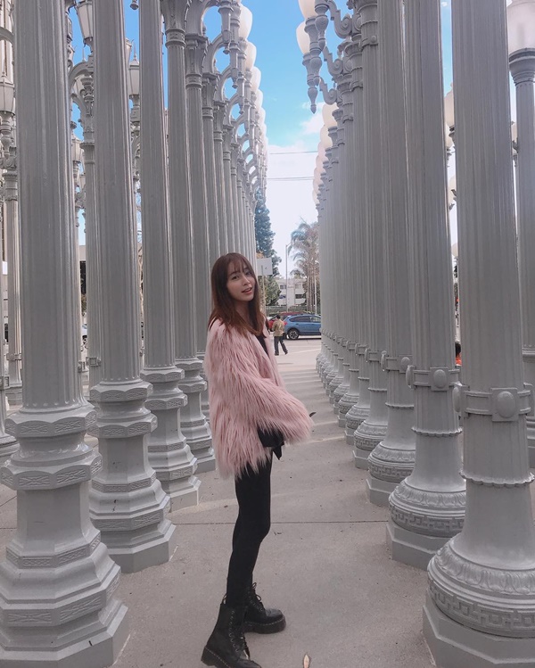 Khi Song Hye Kyo đau đầu vì bị đồn ly hôn, tình cũ khoe ảnh hạnh phúc bên mỹ nhân Vườn sao băng và con nhỏ-4