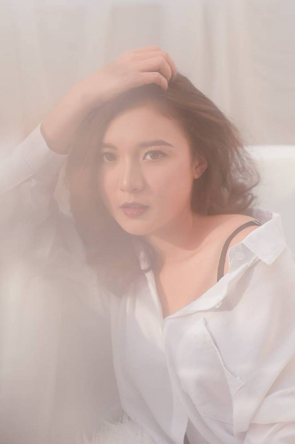 Chỉn chu, giản dị khi lên sóng nhưng ngoài đời nữ MC trẻ nhất VTV lại gợi cảm thế này-6