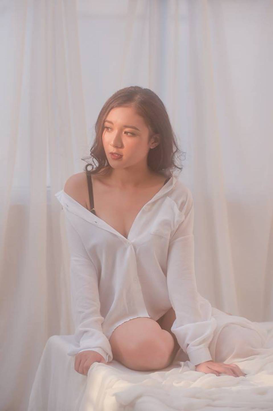 Chỉn chu, giản dị khi lên sóng nhưng ngoài đời nữ MC trẻ nhất VTV lại gợi cảm thế này-7