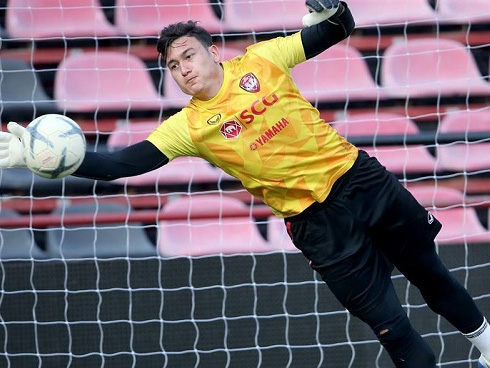 Dân mạng bênh vực Đặng Văn Lâm sau trận thua của Muangthong United-5