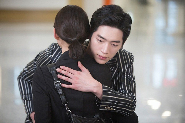 Ẵm con trên tay, tôi xác định mình là người đổ vỏ” nhưng sau khi ly hôn rồi đọc tâm thư của em, tôi hối hận tột cùng-1