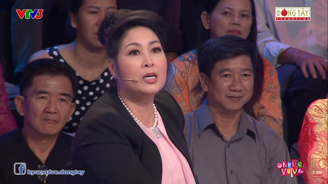 NSND Hồng Vân: Tôi nghèo tới mức phải cắt đôi bánh xà phòng ra rửa mặt, không dám tắm-2