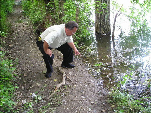 Rủ nhau đi câu cá, 2 cậu bé phát hiện hộp sọ người không răng, hé lộ vụ án giết người khiến cả nước Mỹ ớn lạnh-5