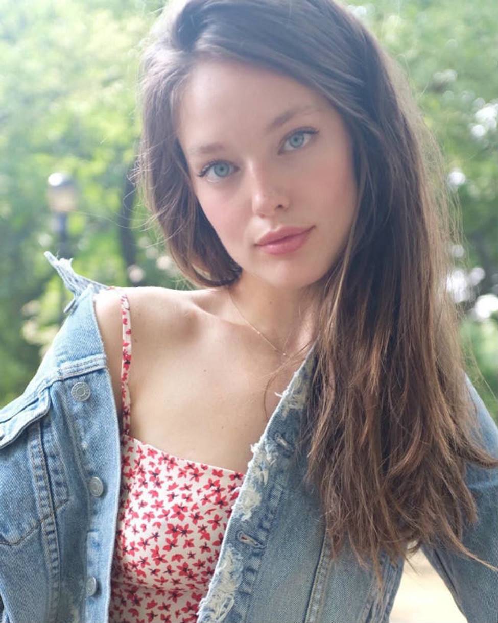 Nhan sắc nóng bỏng của chân dài làm náo loạn làng mẫu nội y thế giới-1