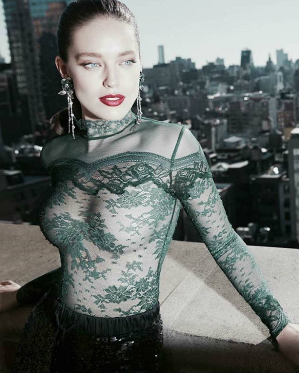 Nhan sắc nóng bỏng của chân dài làm náo loạn làng mẫu nội y thế giới-7