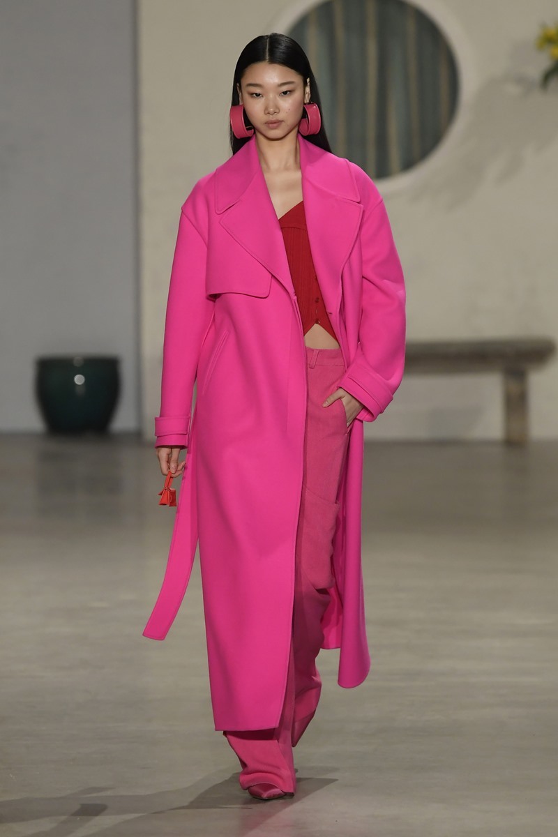 Túi xách nhỏ bằng bao diêm giá gần 12 triệu: Chả biết dùng làm gì-2