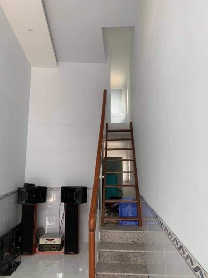 Cận cảnh bên trong ngôi nhà siêu mỏng như lưỡi dao khiến dân mạng choáng váng-4