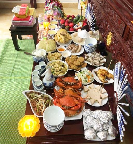 7x vào bếp làm 5 mâm cỗ nhoay nhoáy vài tiếng là xong, mâm nào cũng đầy ắp món ngon-4