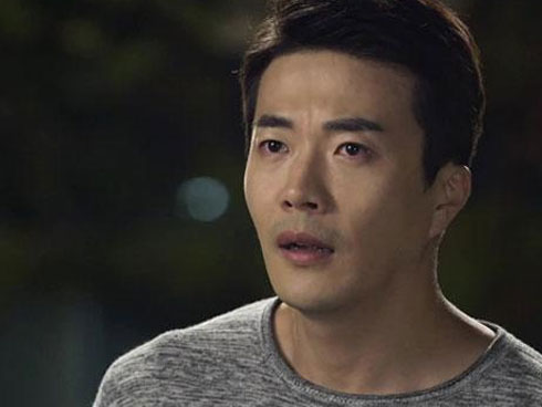 Vợ bầu 6 tháng chồng mặc kệ đi làm nhưng ngày ngày đón đưa cô đồng nghiệp cạnh nhà-4