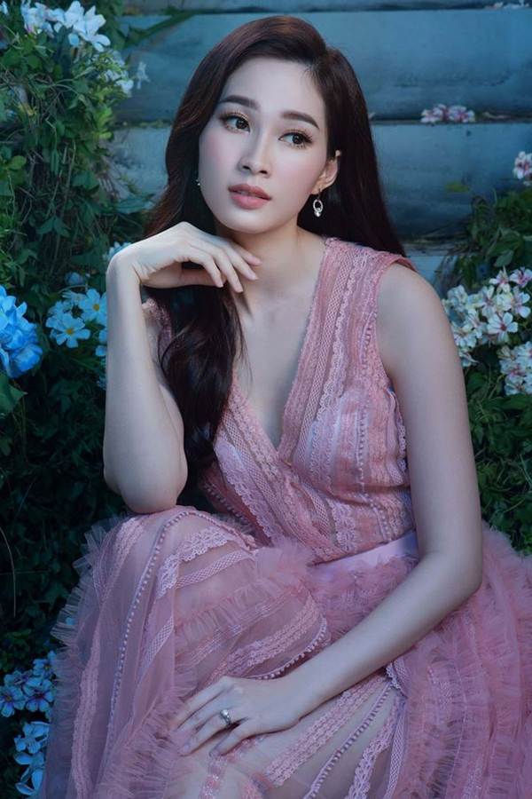 Thần tiên tỷ tỷ Đặng Thu Thảo ngày càng xinh đẹp sau khi sinh con-4