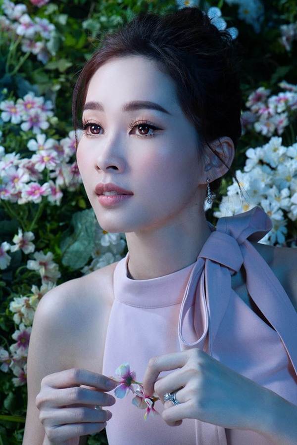 Thần tiên tỷ tỷ Đặng Thu Thảo ngày càng xinh đẹp sau khi sinh con-9