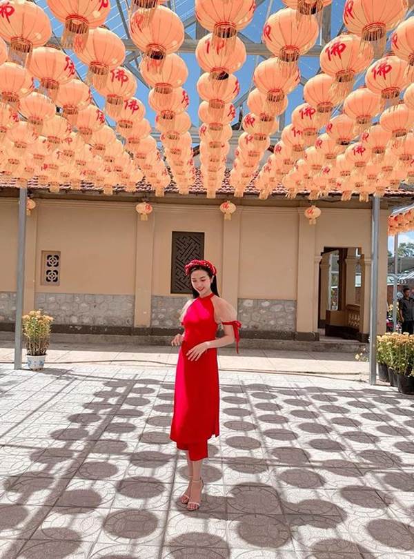 Á hậu Phương Nga và diễn viên Bình An tình tứ tập gym cùng nhau-7