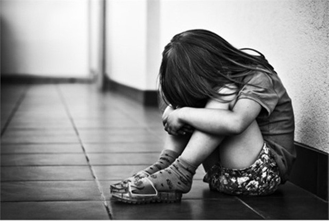 Thầy giáo bị tố dâm ô hàng loạt nữ sinh tiểu học: Tôi không nhớ rõ và rất hoang mang về sự việc xảy ra-1