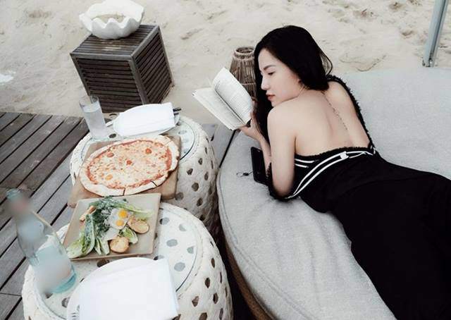 Đều từng dao kéo, thử cân trình nhan sắc giữa hai mỹ nhân HOT nhất những ngày qua!-9