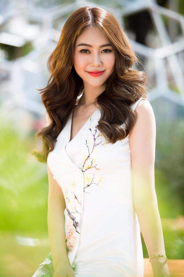 Đều từng dao kéo, thử cân trình nhan sắc giữa hai mỹ nhân HOT nhất những ngày qua!-15