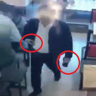 Bát phở đắt nhất MXH: Đi ăn sáng để quên iPhone X, khổ chủ ôm hận vì vừa quay đi đã có người cầm giúp-2