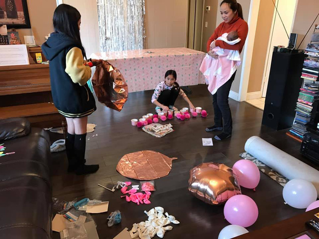 Đầy tháng con gái Thân Thúy Hà, cư dân mạng mới phát hiện ra điều này-6