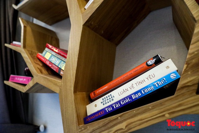 Không gian sống tràn ngập màu xanh của MC Vân Hugo và con trai-7