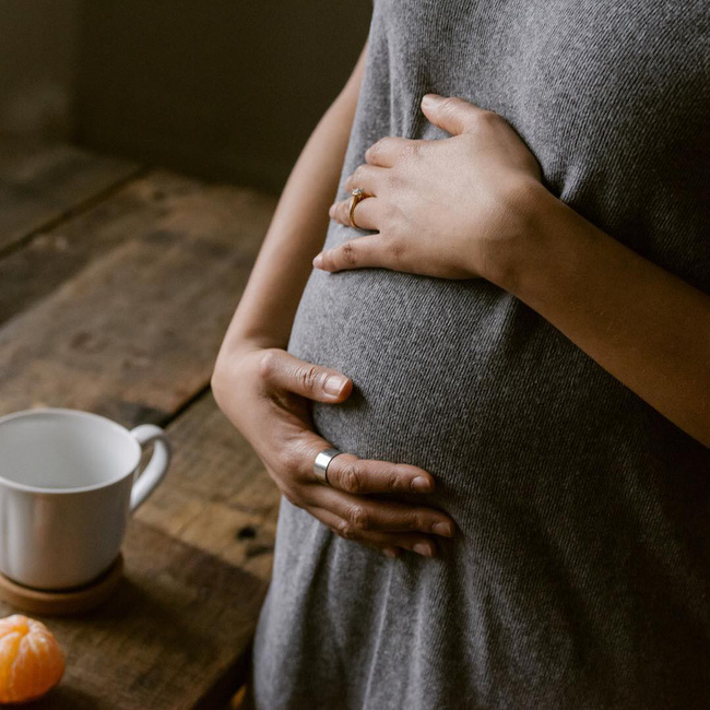 Nhận được cuộc điện thoại từ số lạ, mẹ trẻ vừa béo vừa hôi mùi sữa đã có quyết định thay đổi cuộc đời-3