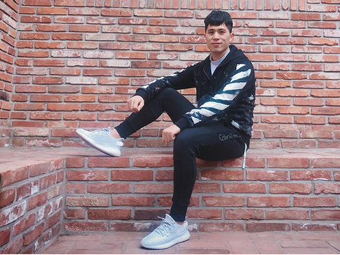 Trở về sau 3 tháng dưỡng thương tại Hàn Quốc, Đình Trọng khiến sân bay Nội Bài náo loạn lúc nửa đêm-10