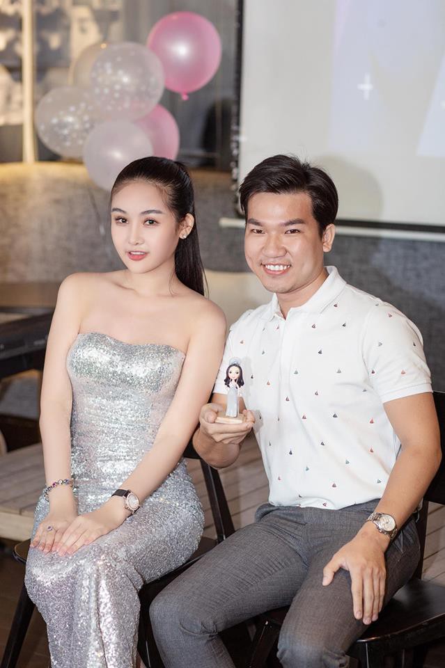 Ngân Anh so với thời mới đăng quang: Nhan sắc ngày càng khác lạ, môi không còn sưng phồng-6