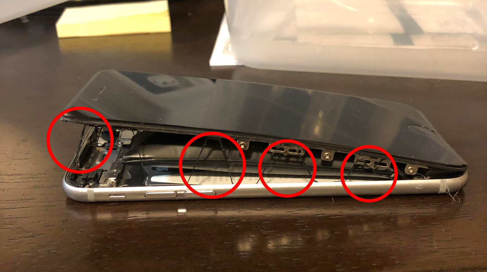 Đây là hậu xảy ra nếu liên tục vắt kiệt sức iPhone, pin chai chục năm vẫn không chịu thay sửa-2