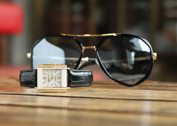 Quà đặc biệt 8/3: đồng hồ Diamond D giảm giá 20%-7