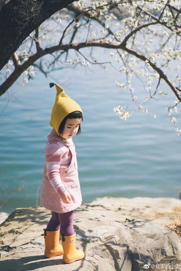 Cô bé thánh ăn ngày nào từng khiến hàng triệu bố mẹ khao khát giờ đây gây sốt với vẻ ngoài lung linh và vẫn ăn cả thế giới-11