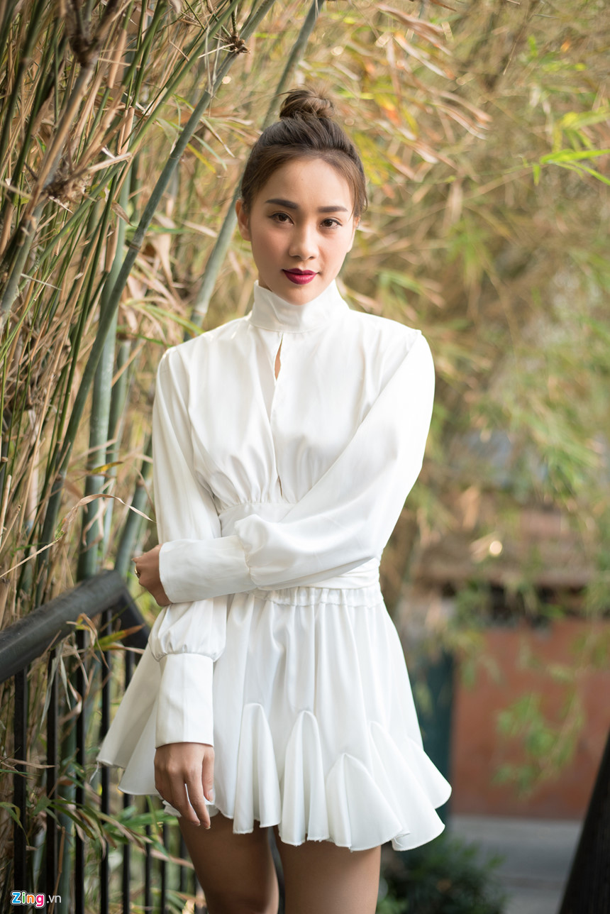 Phạm Lịch một năm sau vụ tố quấy rối: Xinh đẹp hơn và đã có bạn trai-4