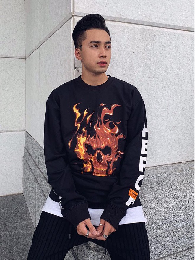 Giáo viên tâm lý phong cách như trai Hàn được bọn học trò lắm chiêu rần rần xin link-6