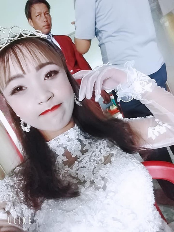 Cô dâu ôm hận vì thuê nhầm thợ make-up mất tâm”, hóa trang xong trông như hề trong ngày cưới-3