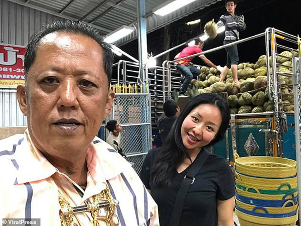 Sợ con gái quá lứa, tỷ phú chi 7 tỷ kén rể, yêu cầu biết chọn sầu riêng ngon-1