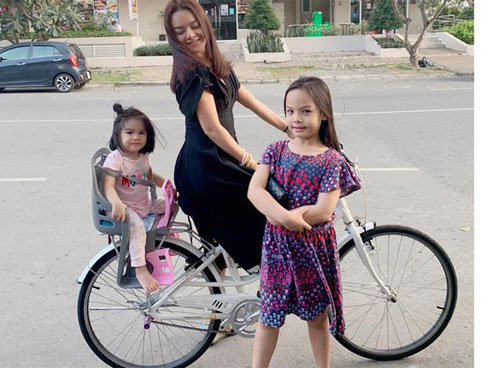 Phạm Quỳnh Anh: Tôi luôn nói với Quang Huy không được cãi nhau trước mặt con-4