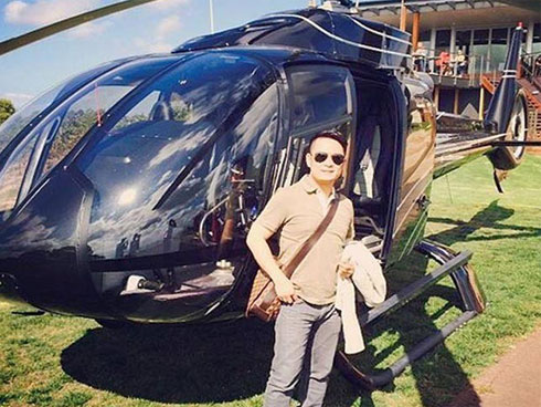 Cuộc sống của vợ Bằng Kiều sau ly hôn: Đi du lịch với chồng cũ, chụp ảnh, bảo vệ bạn gái mới của chồng-8