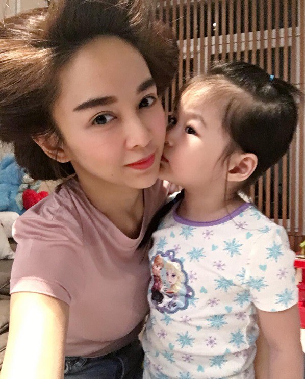 Đăng lời chúc sinh nhật dành cho một mẹ đơn thân, thanh niên bị chị em xúm vào chửi vì tội tiên tri gở mồm-2