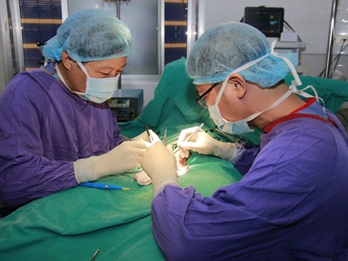 Gặp họa do sở thích bẻ dương vật mỗi sáng-3