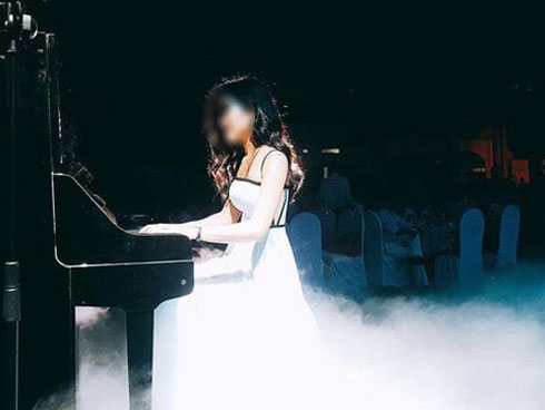 Gái xinh lên truyền hình tỏ tình với bạn thân 2 năm, đùng một phát 2 tháng sau cô nàng thông báo lên xe hoa với người khác-5