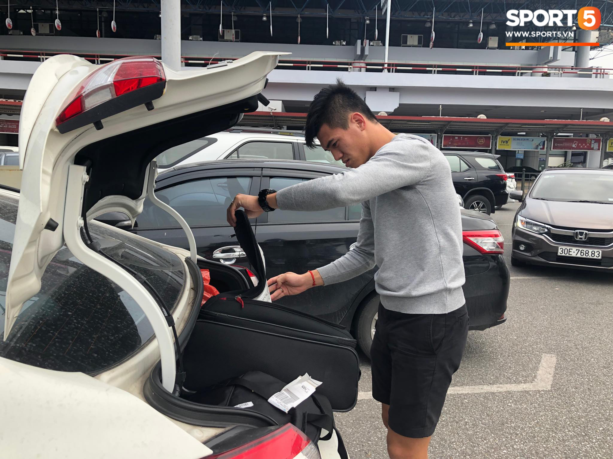 Tiến Linh gặp sự cố đáng quên trong ngày hội quân cùng U23 Việt Nam-1