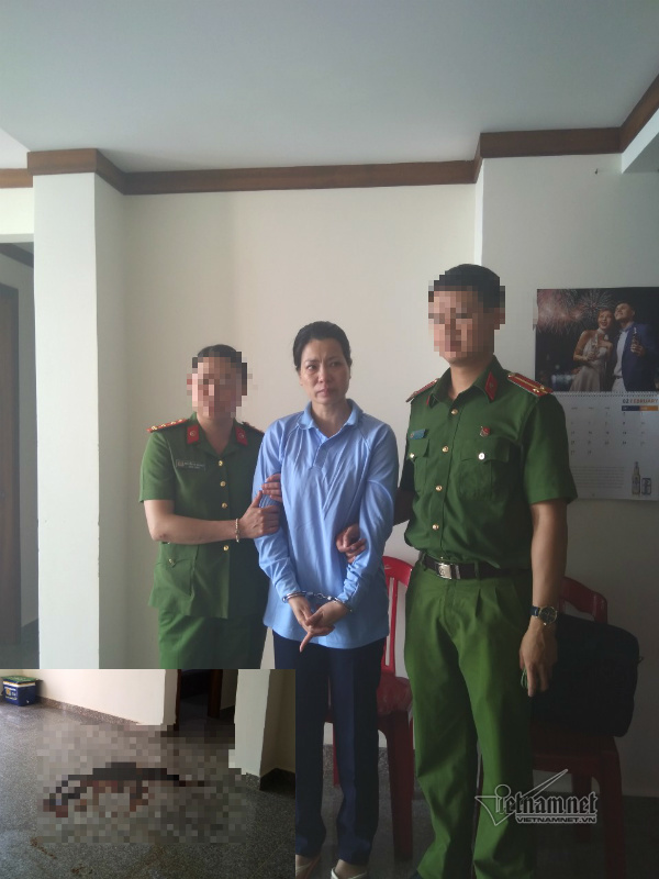 Nữ tiếp thị bia bật khóc tại hiện trường nam thanh niên bị đâm chết-1