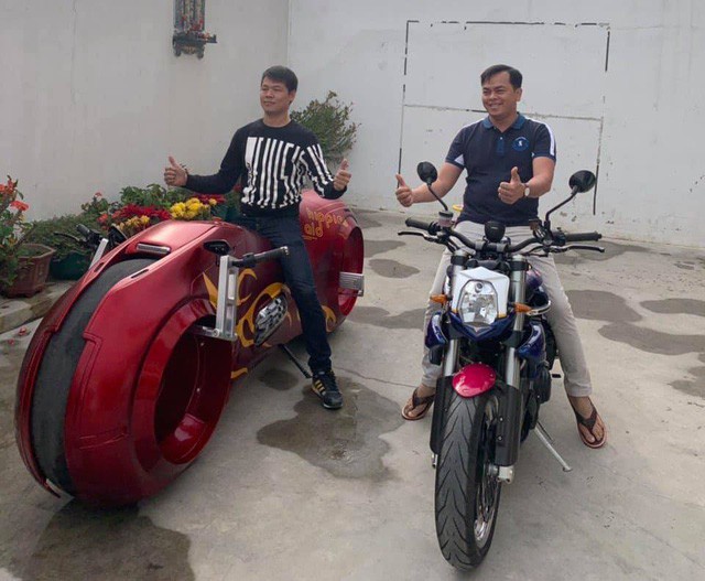 Bộ sưu tập mô tô tiền tỷ của người đàn ông đeo nhiều vàng nhất Việt Nam Phúc XO, dàn xe biển ngũ quỹ ít ai biết-2