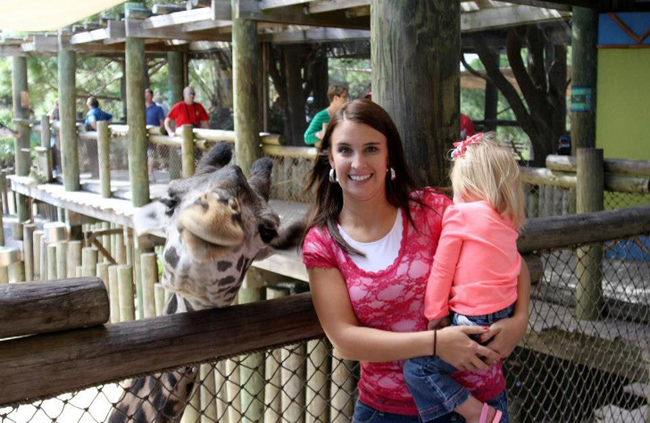 Khôi hài khoảnh khắc bị phá đám khi đang chụp ảnh sống ảo-8