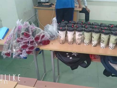 Cô giáo trẻ và quy định dễ thương ngày 8/3-2