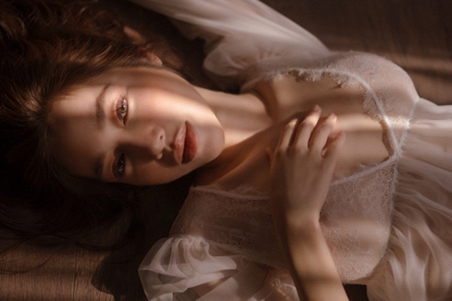 Elly Trần khoe vóc dáng nóng bỏng trong trang phục đồ ngủ-2