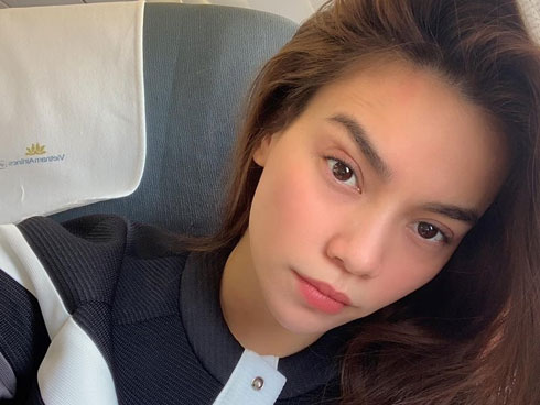 Diện đồ tắm lên sân khấu, Hồ Ngọc Hà chèn ép vòng một quá đà-12