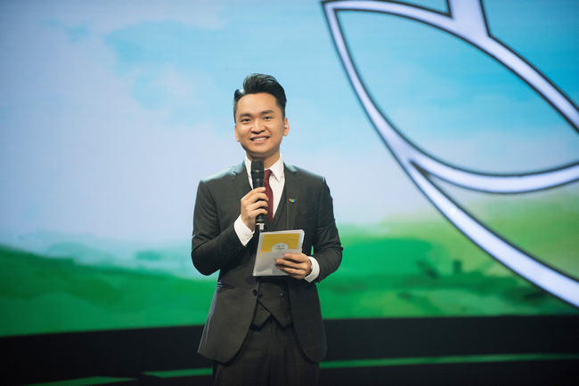 Cuộc sống sao Việt khi chống chọi với bạo bệnh: Người lột xác” hình ảnh để lấy lại tinh thần, người vẫn miệt mài hoạt động nghệ thuật mỗi ngày-9