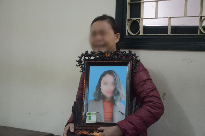 Nỗi đau và giọt nước mắt của 2 người mẹ trong phiên xét xử ca sĩ Châu Việt Cường nhét tỏi vào miệng khiến cô gái trẻ tử vong-3